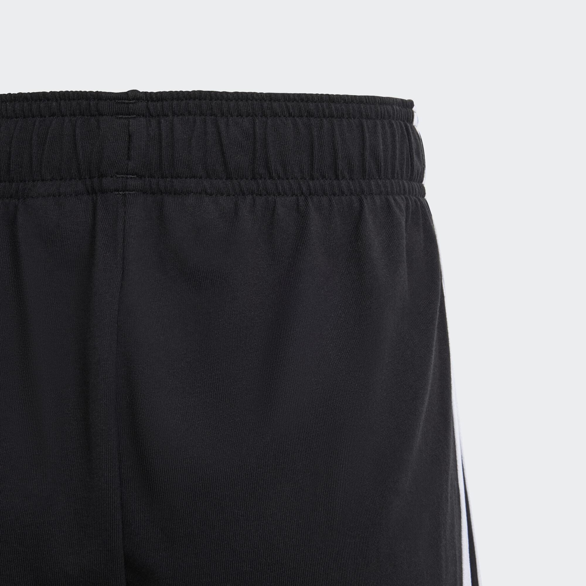 Short Essentials 3-Stripes Knit 4/7