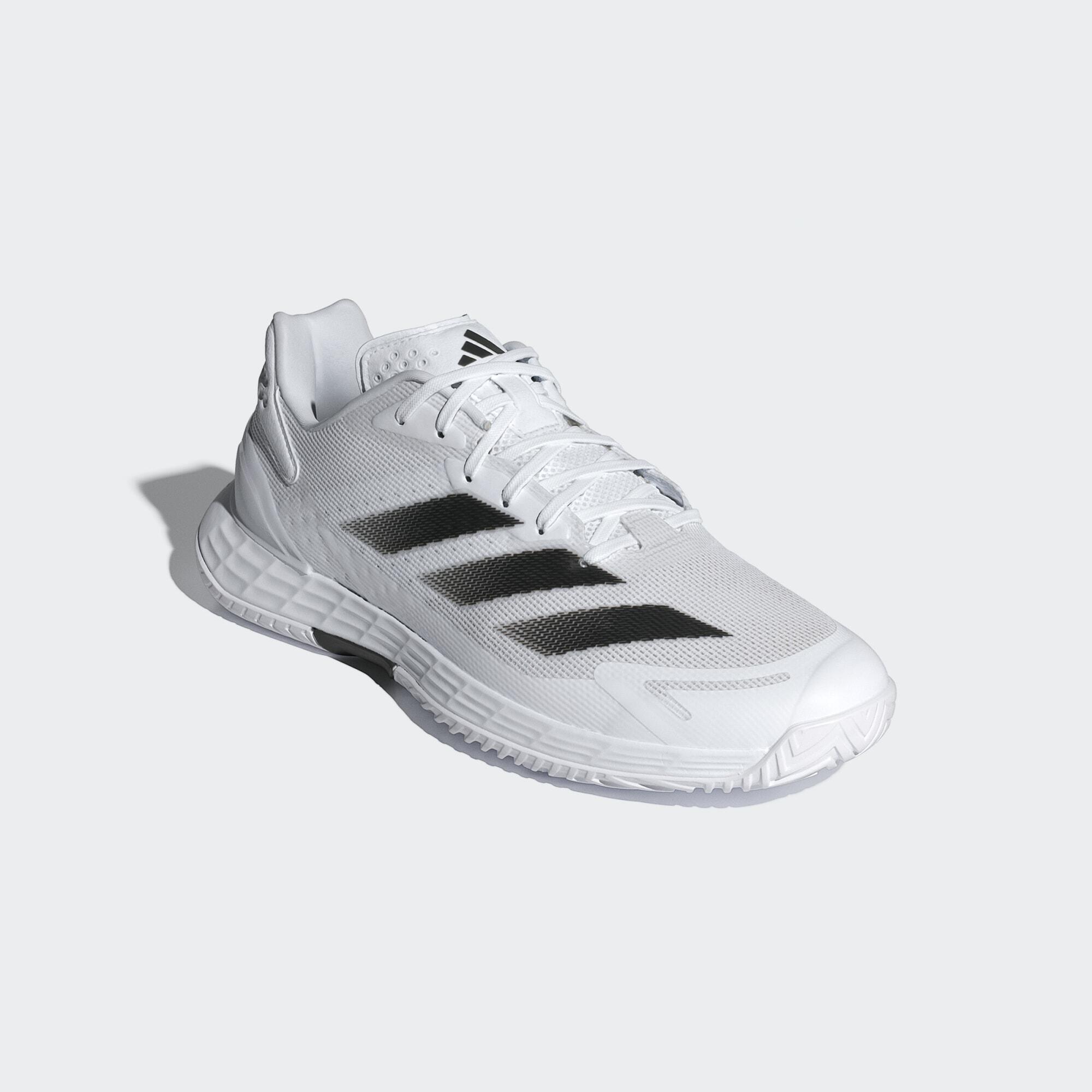 Defiant Speed 2 tennis shoe