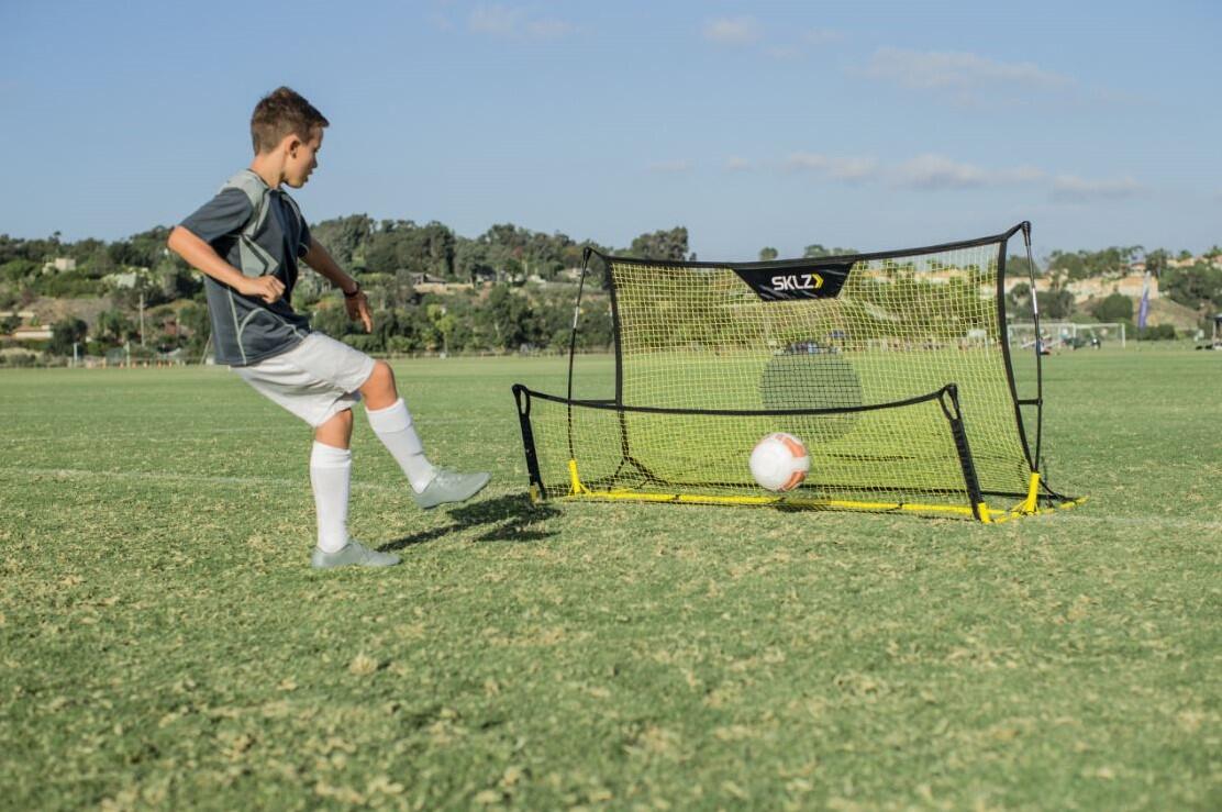 Quickster Soccer Trainer - Soccer training net - SKLZ | Decathlon
