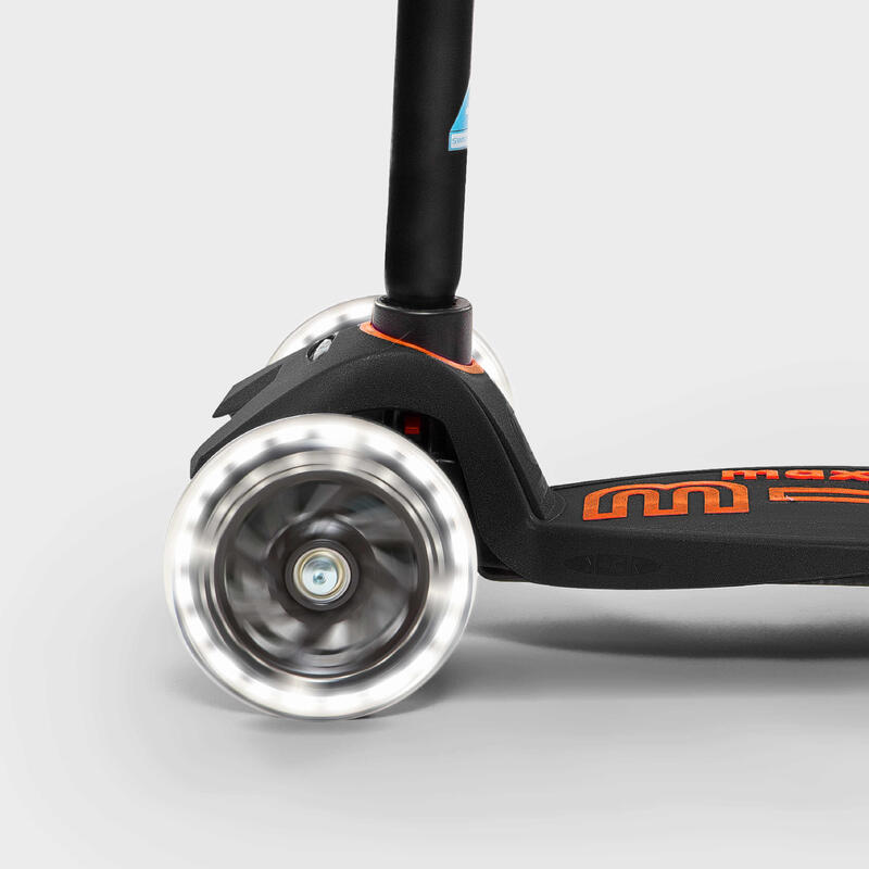 Micro Scooter-Roller Maxi Deluxe LED