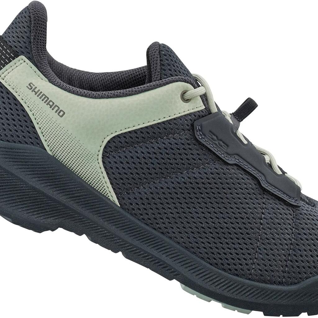 GREY / GREEN