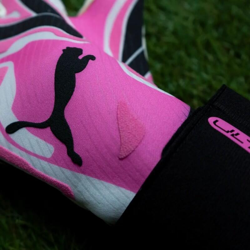 ULTRA Ultimate Hybrid keepershandschoenen PUMA Poison Pink White Black 5/7