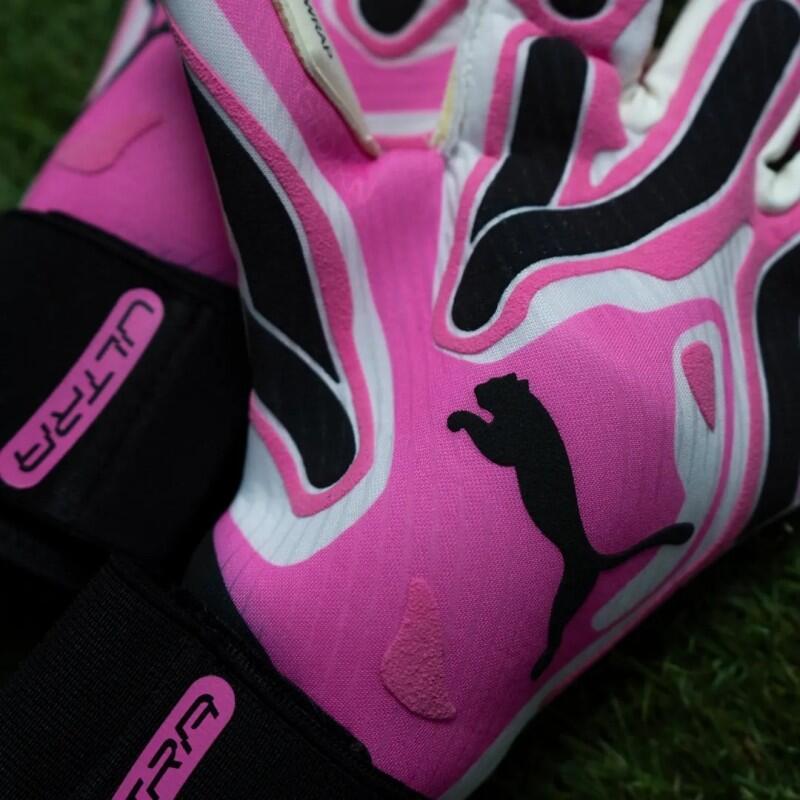 ULTRA Ultimate Hybrid keepershandschoenen PUMA Poison Pink White Black 6/7