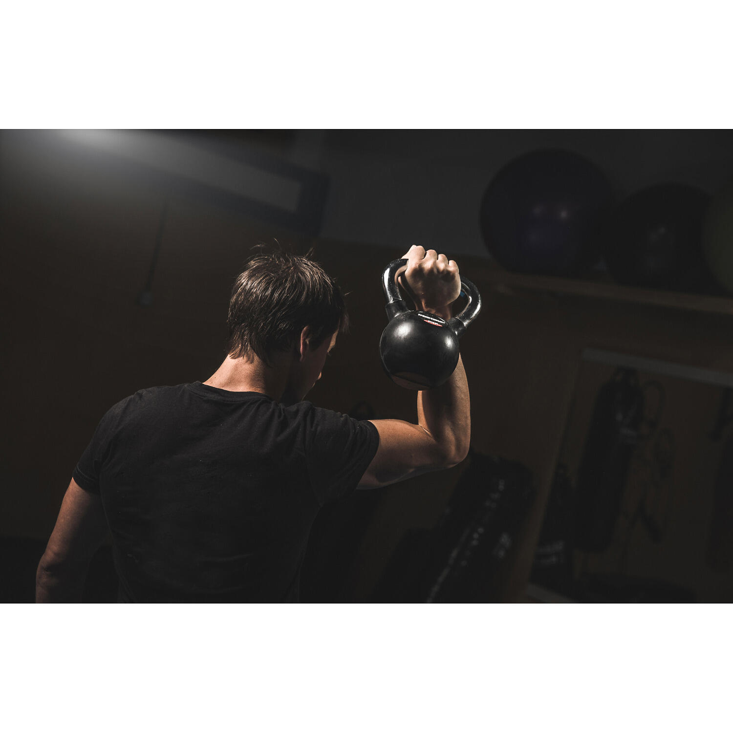 Kettlebell Rubberised, Smooth Chrome-Handled 8 kg Gewichtheben Unisex 2/4