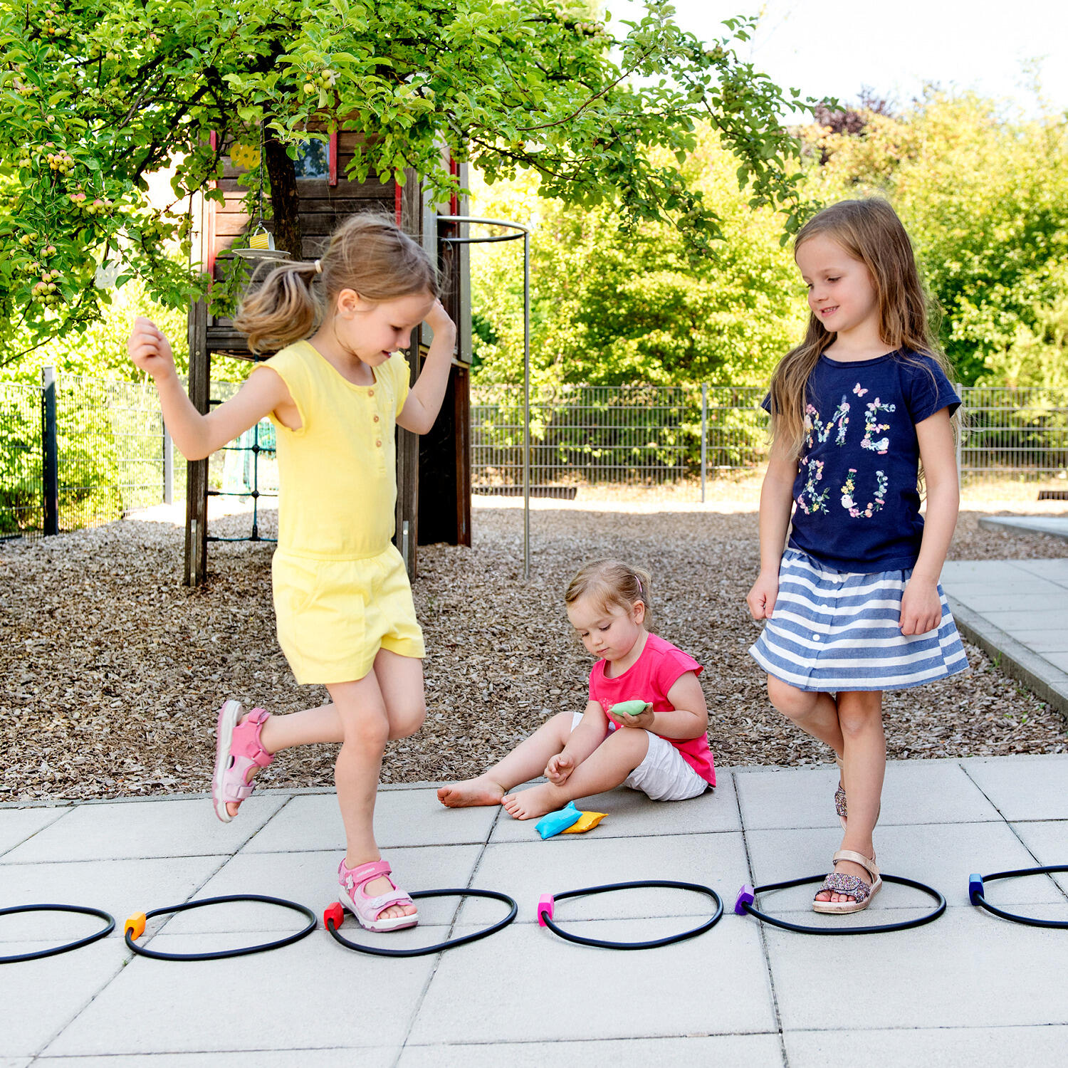 Bewegungsspiel Jump & Throw Kinderturnen Unisex 3/5