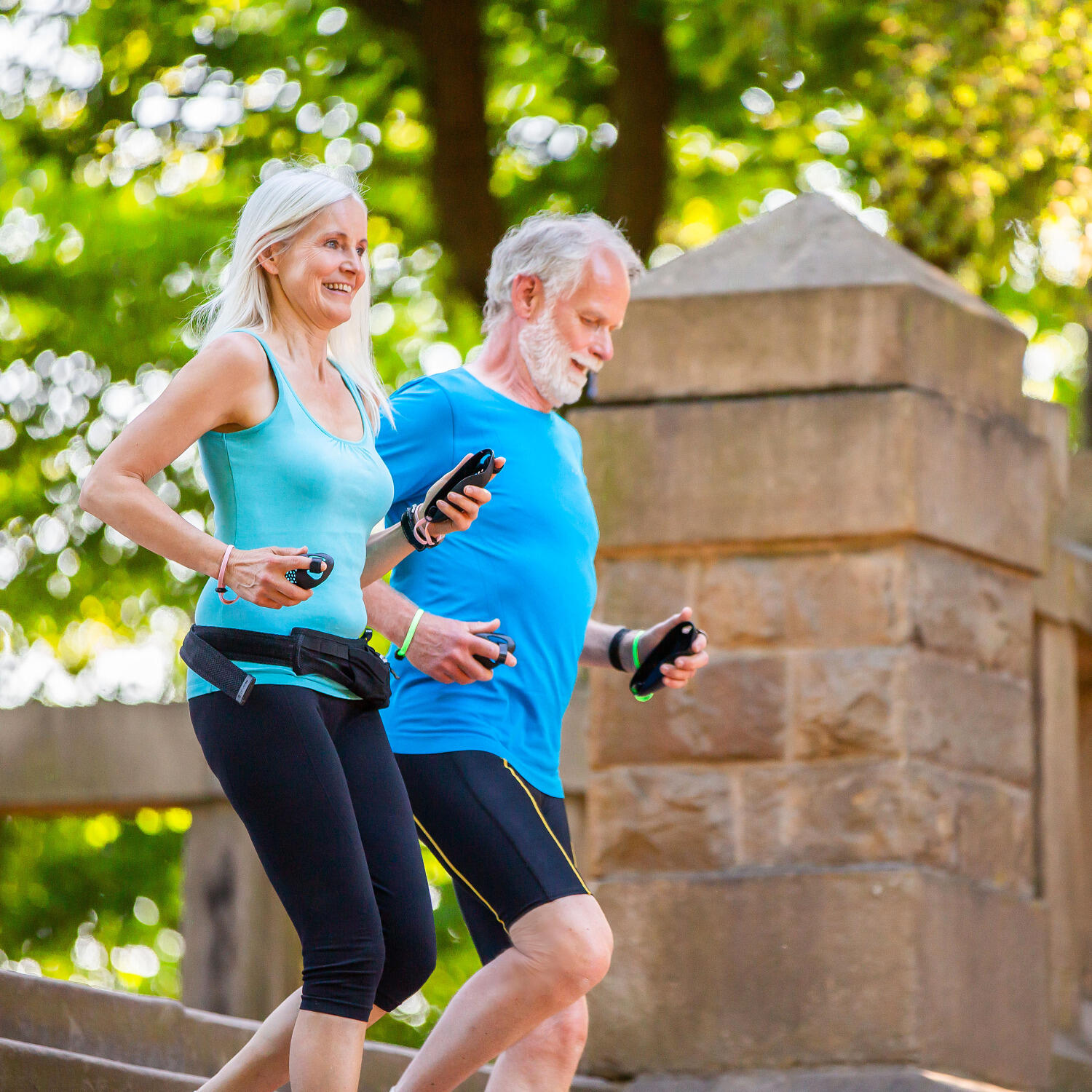 Lauftrainer by Dr. med. Schüler Schwarz mit grünem Band Large Leichtathletik 2/5