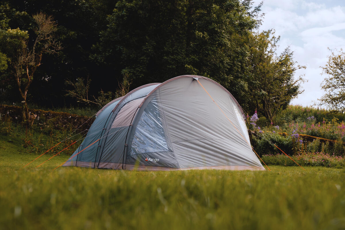 Vango Beta 550XL 5-Man, 3-Pole Tunnel Tent - Mineral Green 3/5