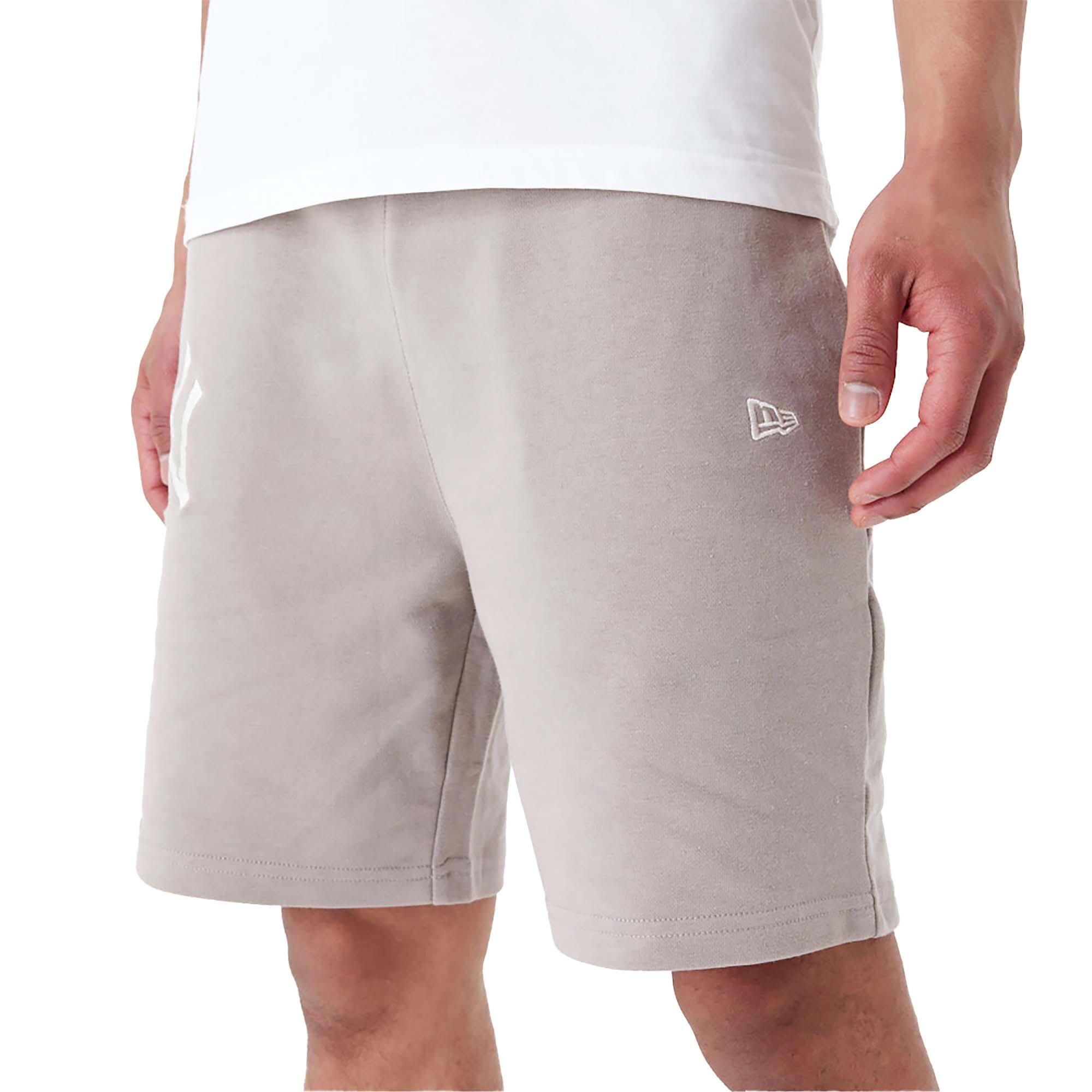Pantaloni Corti New Era League Essntls Shorts Neyyan  Abrofw Adulto 3/4