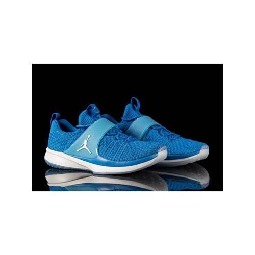 Chaussures universel hommes Nike Trainer 2 Flyknit 2/5