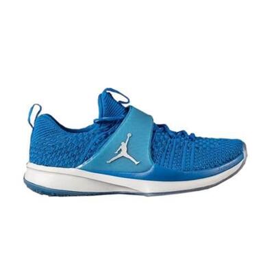 Scarpa universali uomo Nike Trainer 2 Flyknit
