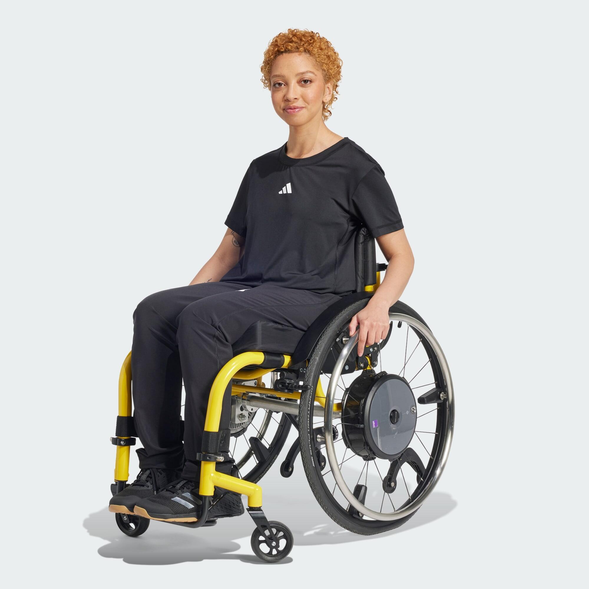 Training Adaptive Workout Tee 3/5
