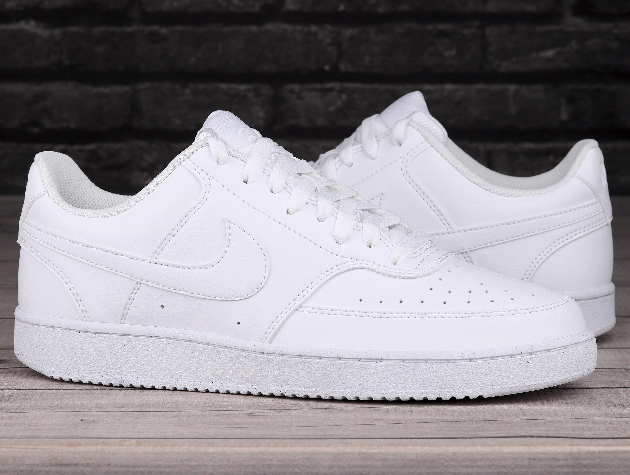 Scarpe da ginnastica da uomo Nike Court vision low Bianche 2/7