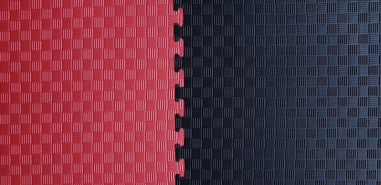 Legend Puzzelmat Sportvloer | 100 x 100 x 2 cm | Rood / Zwart 3/5