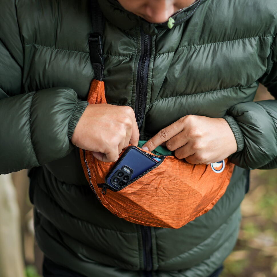 Saszetka na ramię torba składana Ticket to the Moon Upcycled Sling Bag