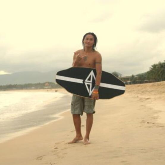Deska skimboard GOZONE Tornado z matą EVA i laminatem HPL 5/7