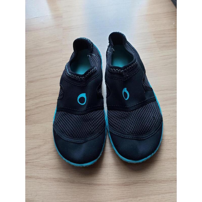 C2C - Chaussures d'eau noires avec semelle bleue - Taille 37