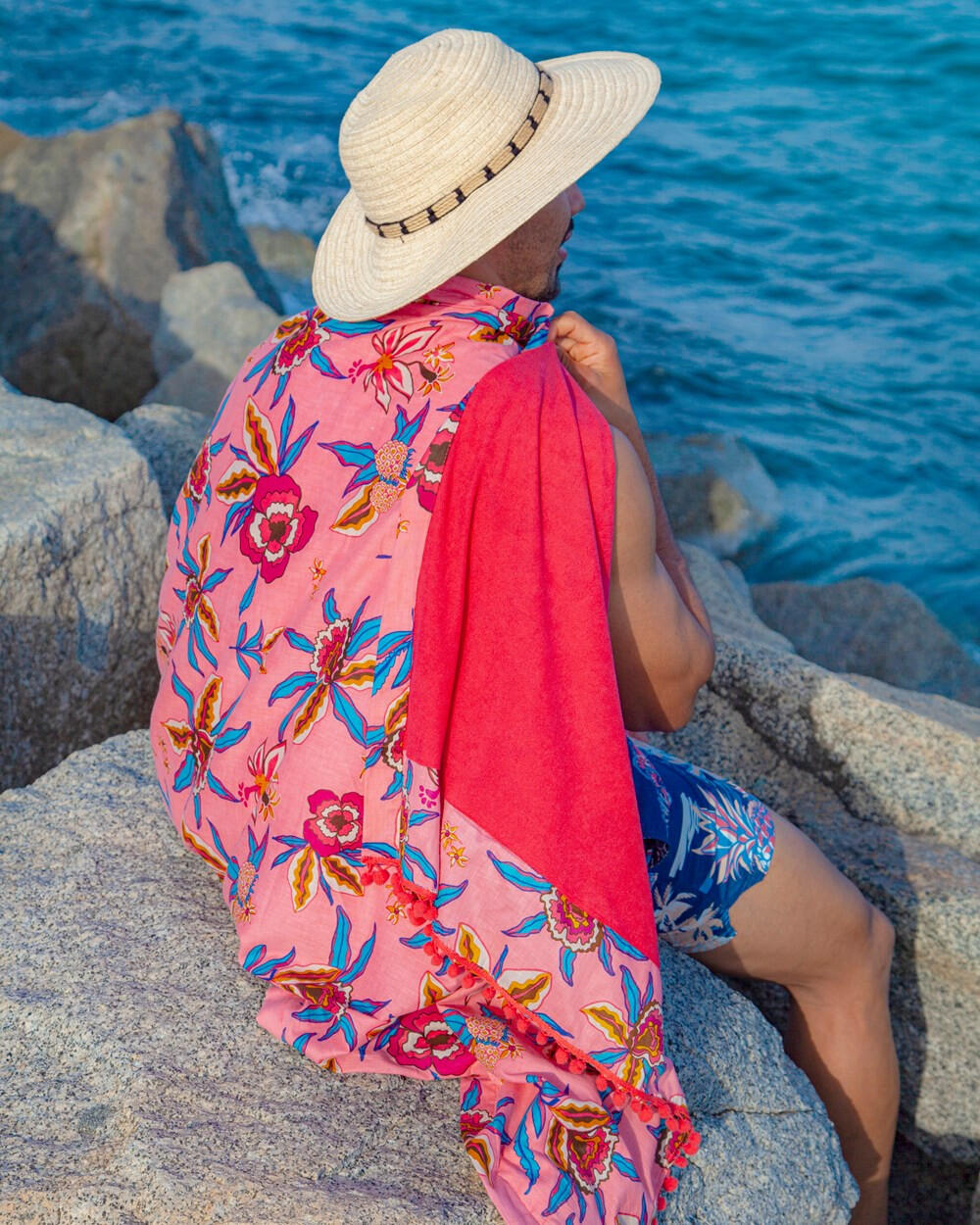 PAREO ESTAMPADO CON RIZO FLORES 2/5