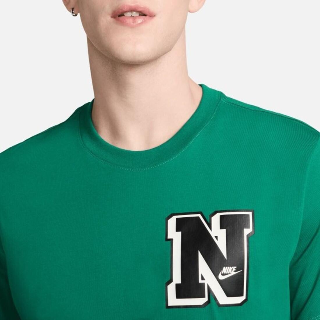 T-shirt uomo nike sportswear varsity - verde 3/6