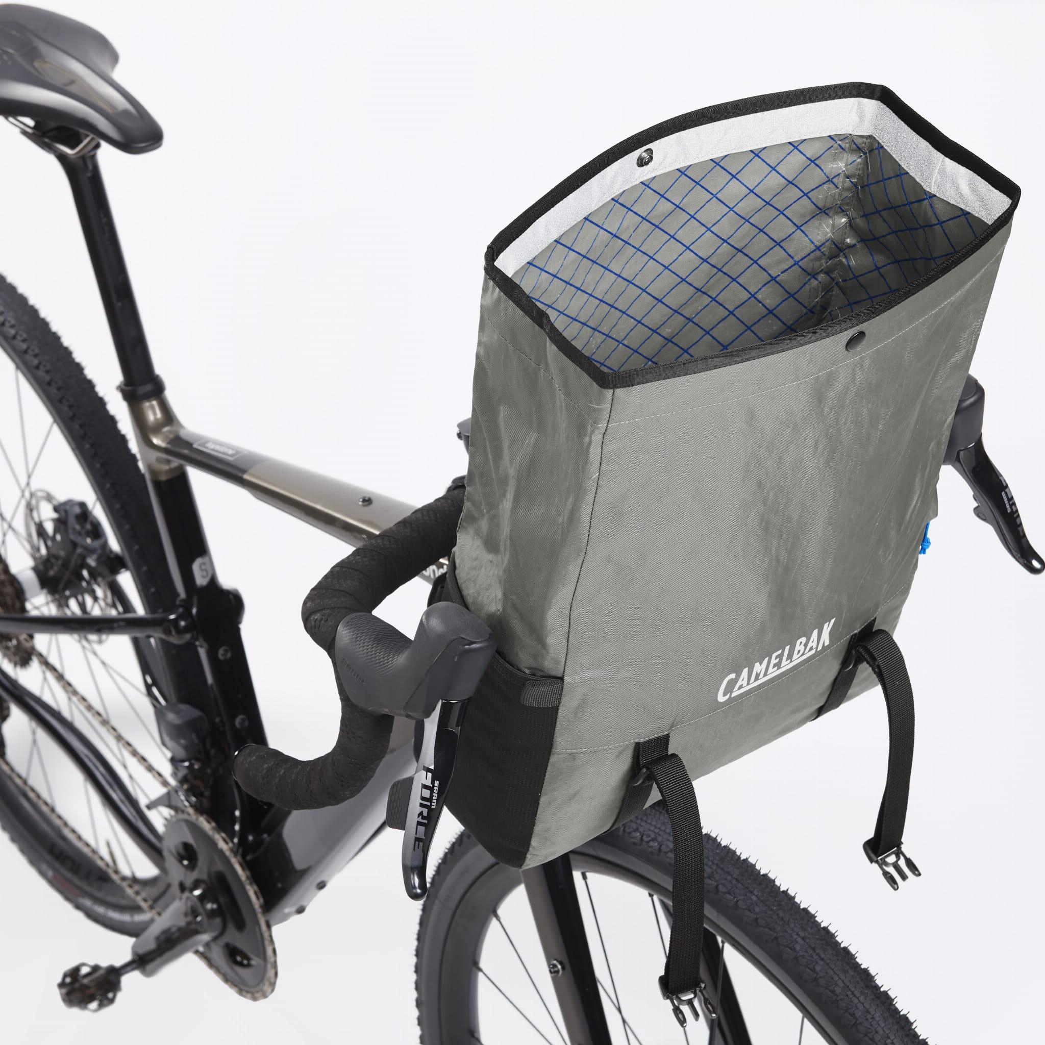 Torba na kierownicę typu Roll-On Camelbak M.U.L.E. Handlebar Pack 4/7