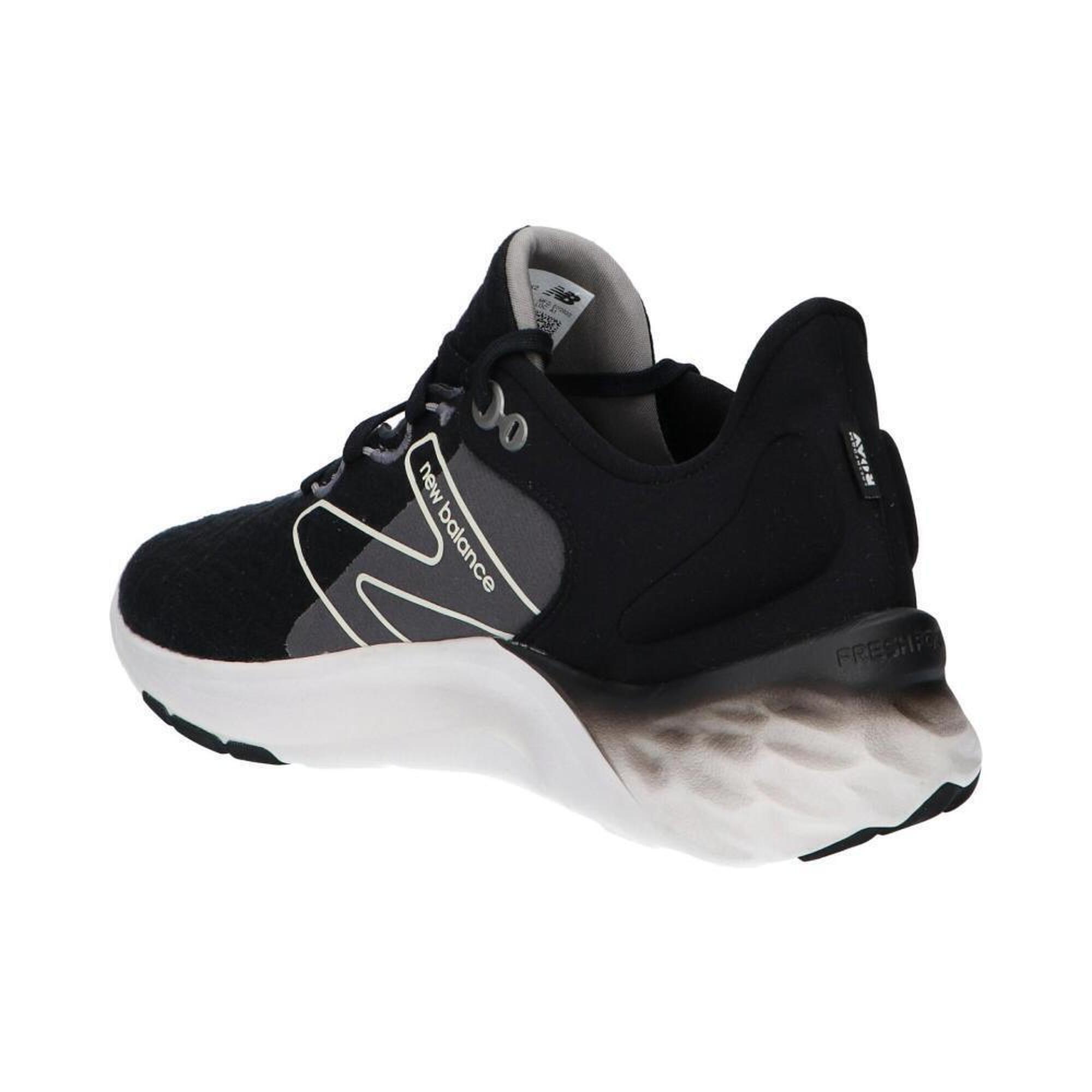 ZAPATILLAS DEPORTE NEW BALANCE  DE HOMBRE MROAVHK2