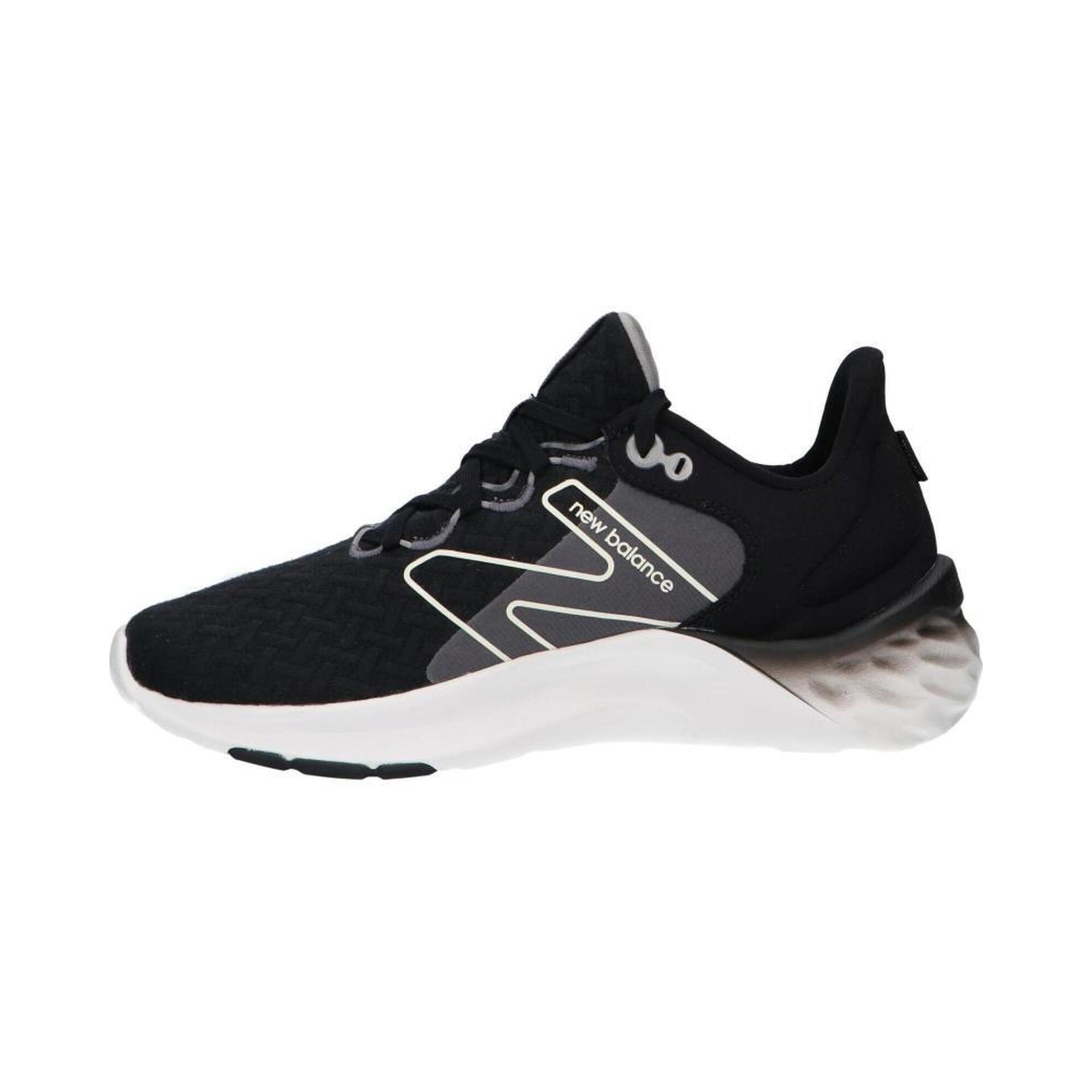 ZAPATILLAS DEPORTE NEW BALANCE  DE HOMBRE MROAVHK2