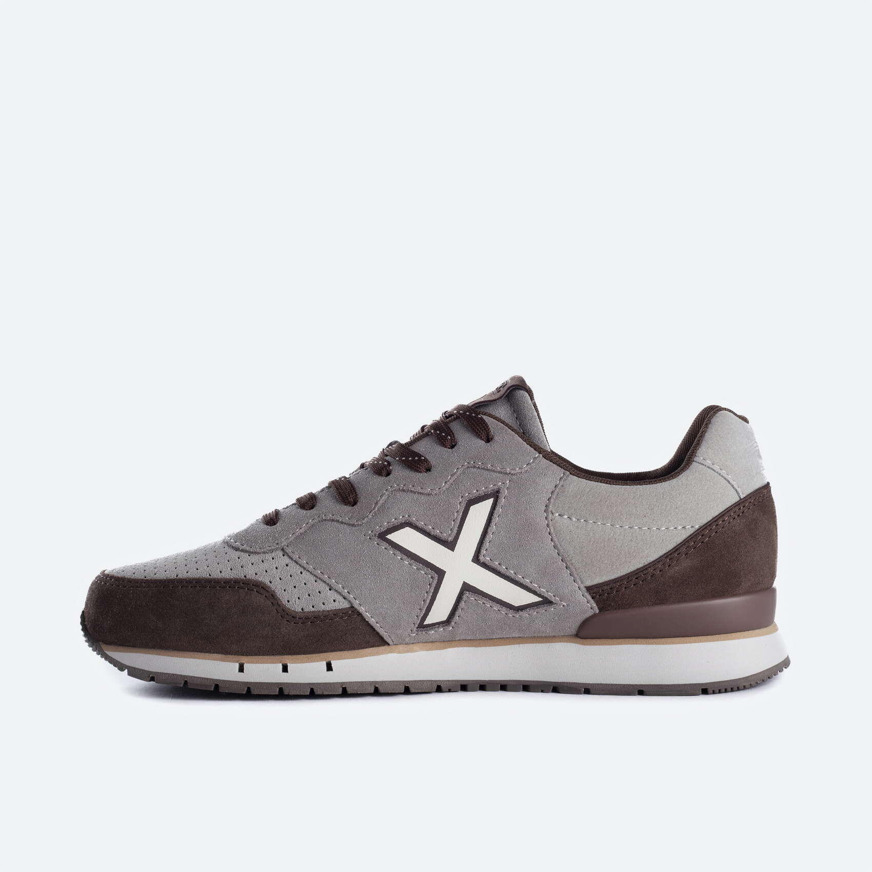 Zapatillas para hombre Munich Dash premium en color marron 2/5