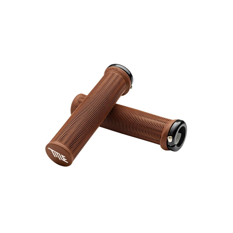 Poignées L01 Lock On - marron      4090€ 4499€ -9%    * La vente débute le 19/05/2025    TITLE Poignées L01 Lock On - marronVendu exclusivement en ligne   