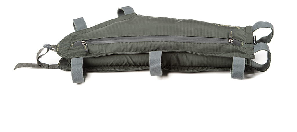 Váztáska Acepac Zip MKII 5/7
