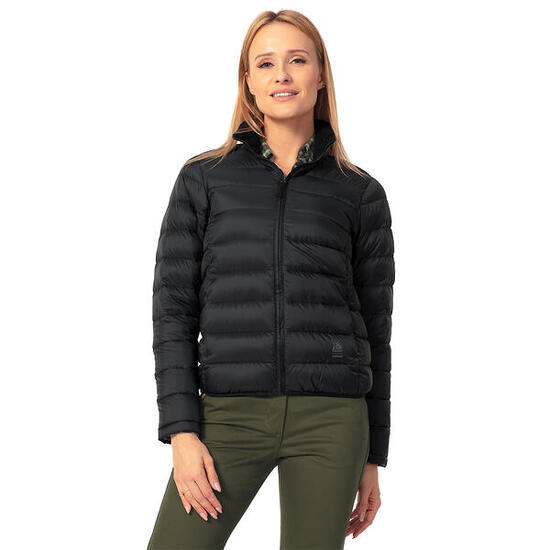 La veste en duvet Wave 4 est très légère, conçue pour les femmes