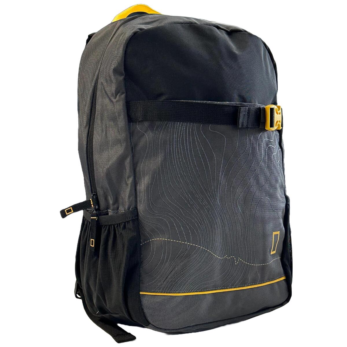 Kit Trekking- Zaino + 2 Bastoncini i + 2 Walkie Talkies National Geographic 4/7