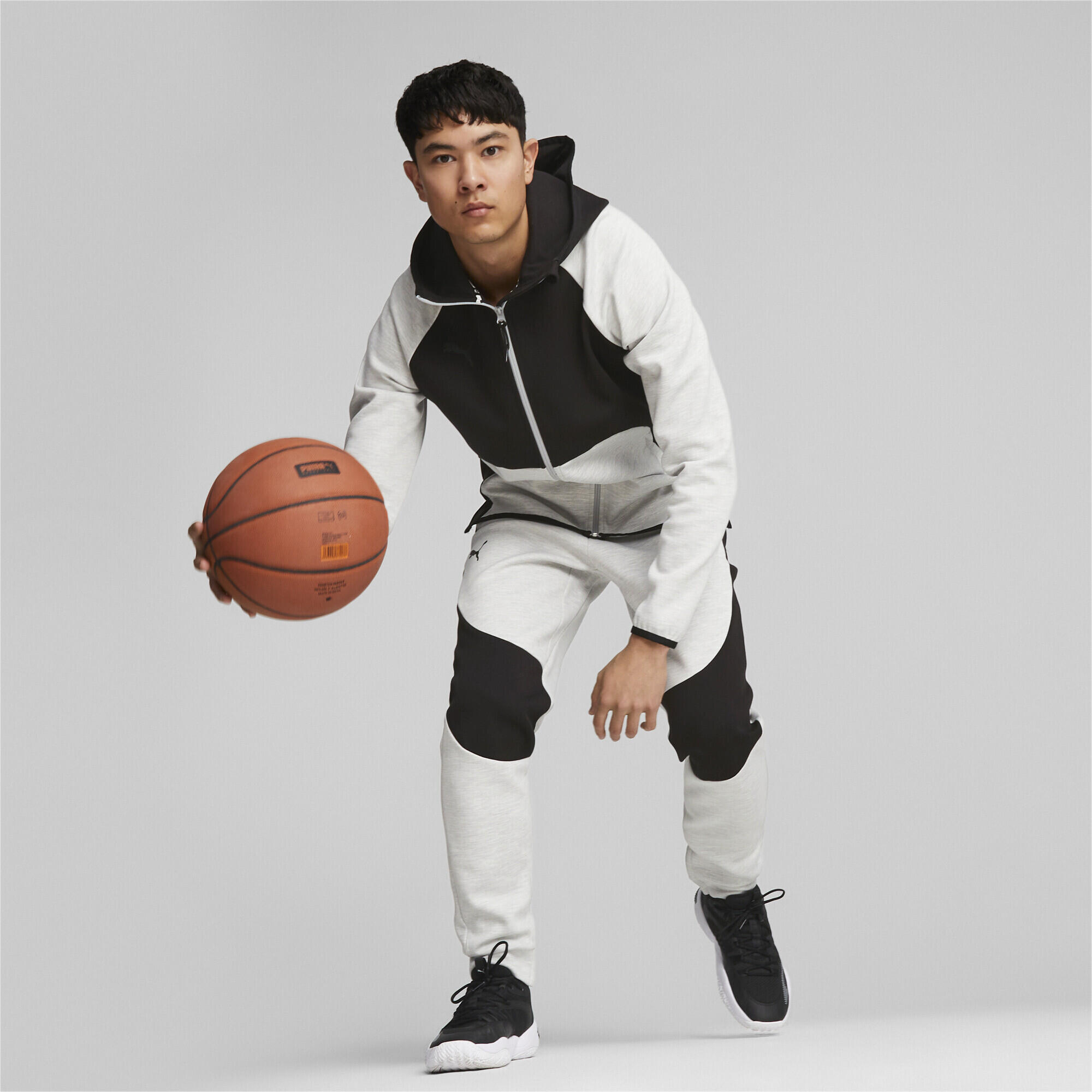 Chaqueta Puma Hoops Team Dime hombre, gris claro, talla L. 3/7