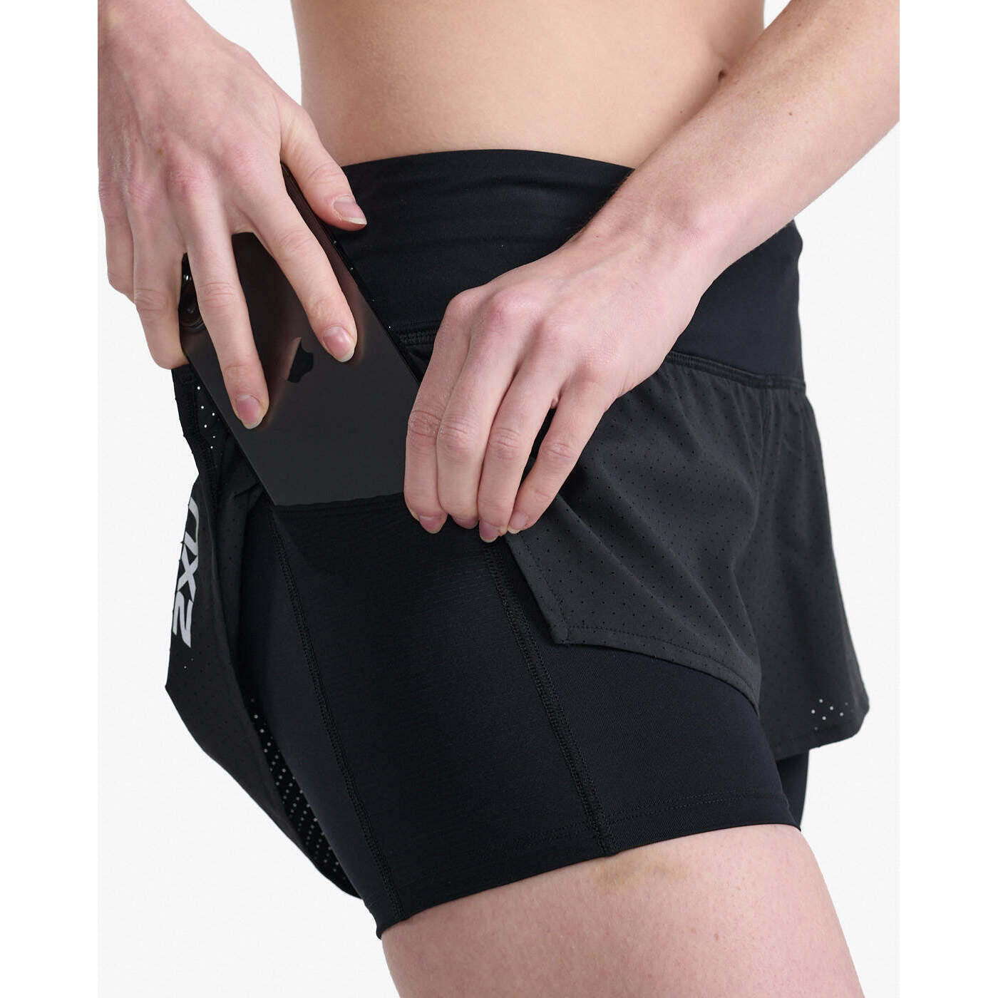 2XU Aero 3-Inch Shorts 2-en-1 de course à pied pour femme