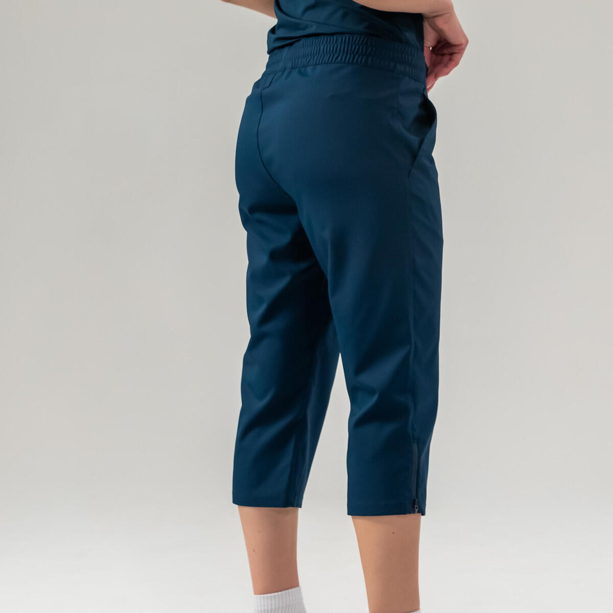 CLUB 3/4 Pants Women 6/6