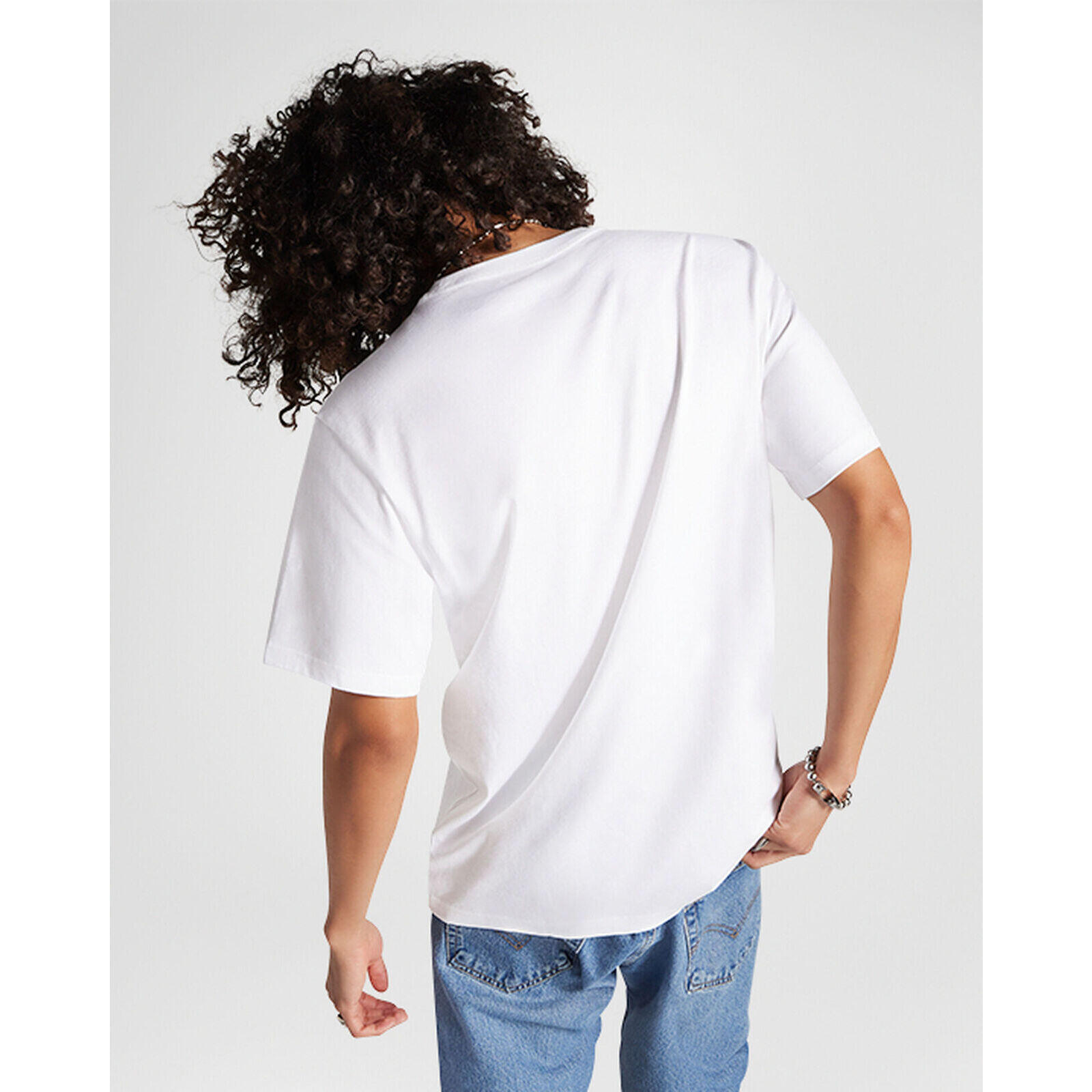Maglietta Converse Con T-shirt M Chuck Patch Distort Tee, Bianca, Uomini 2/4
