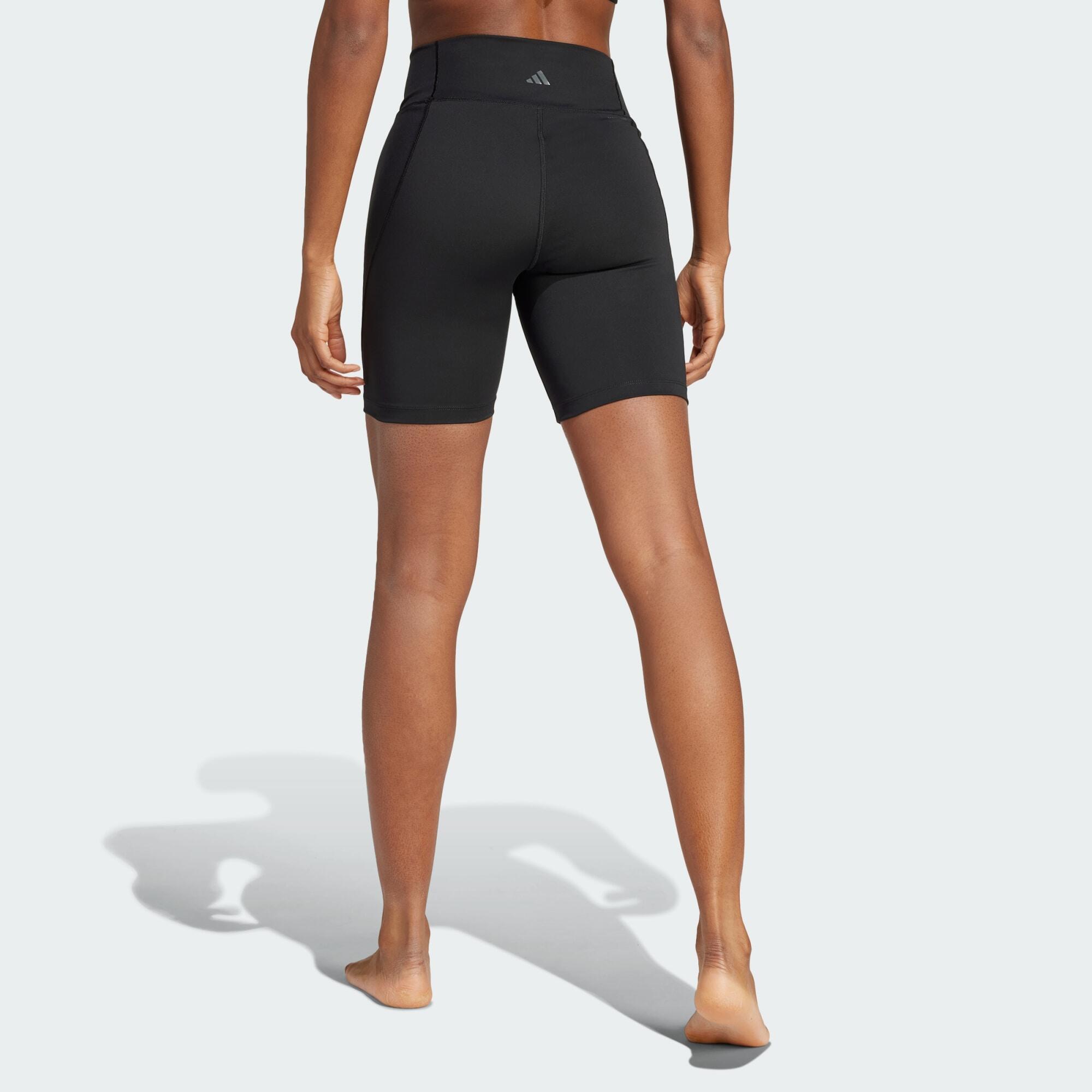 All Me Essentials 7-Inch Short Leggings 3/5