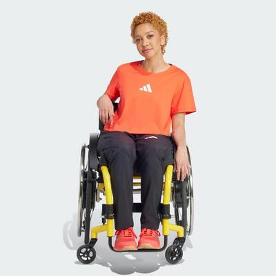 Training adaptive workout t-shirt