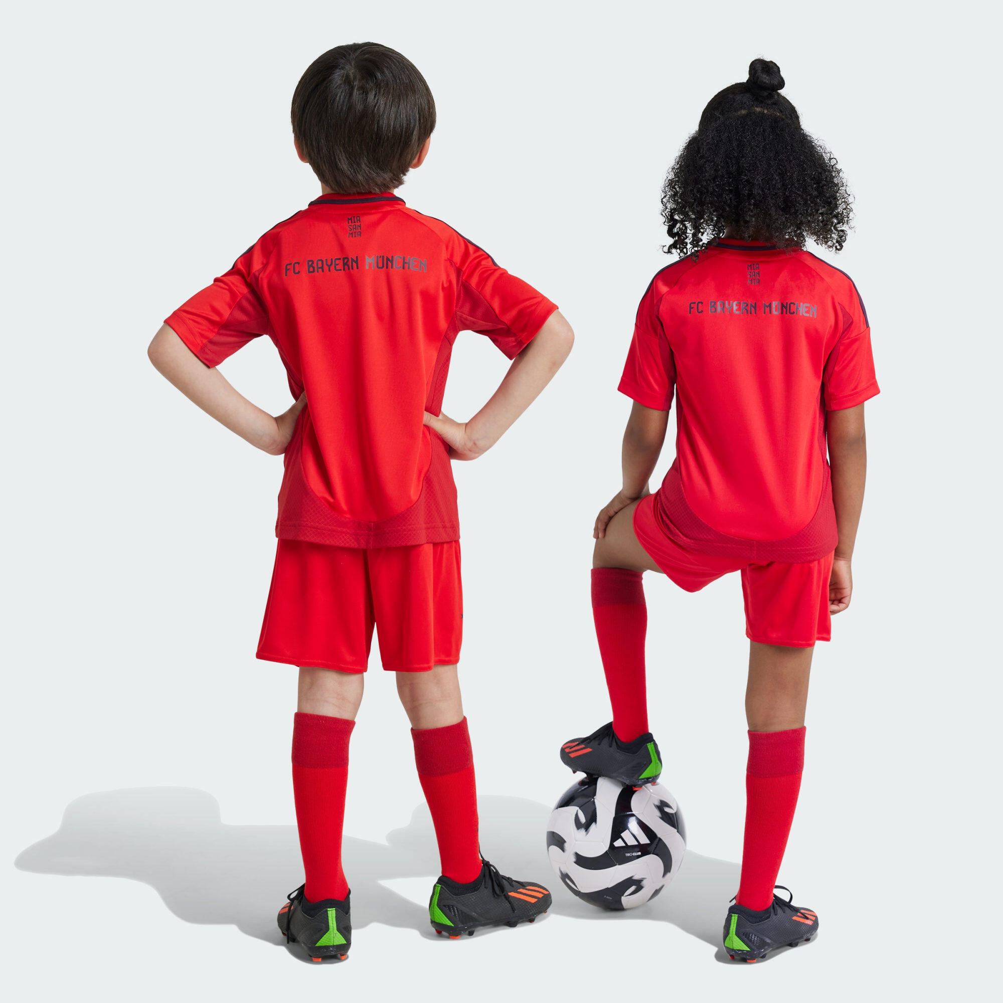 FC Bayern 24/25 Home Mini Kit 3/5