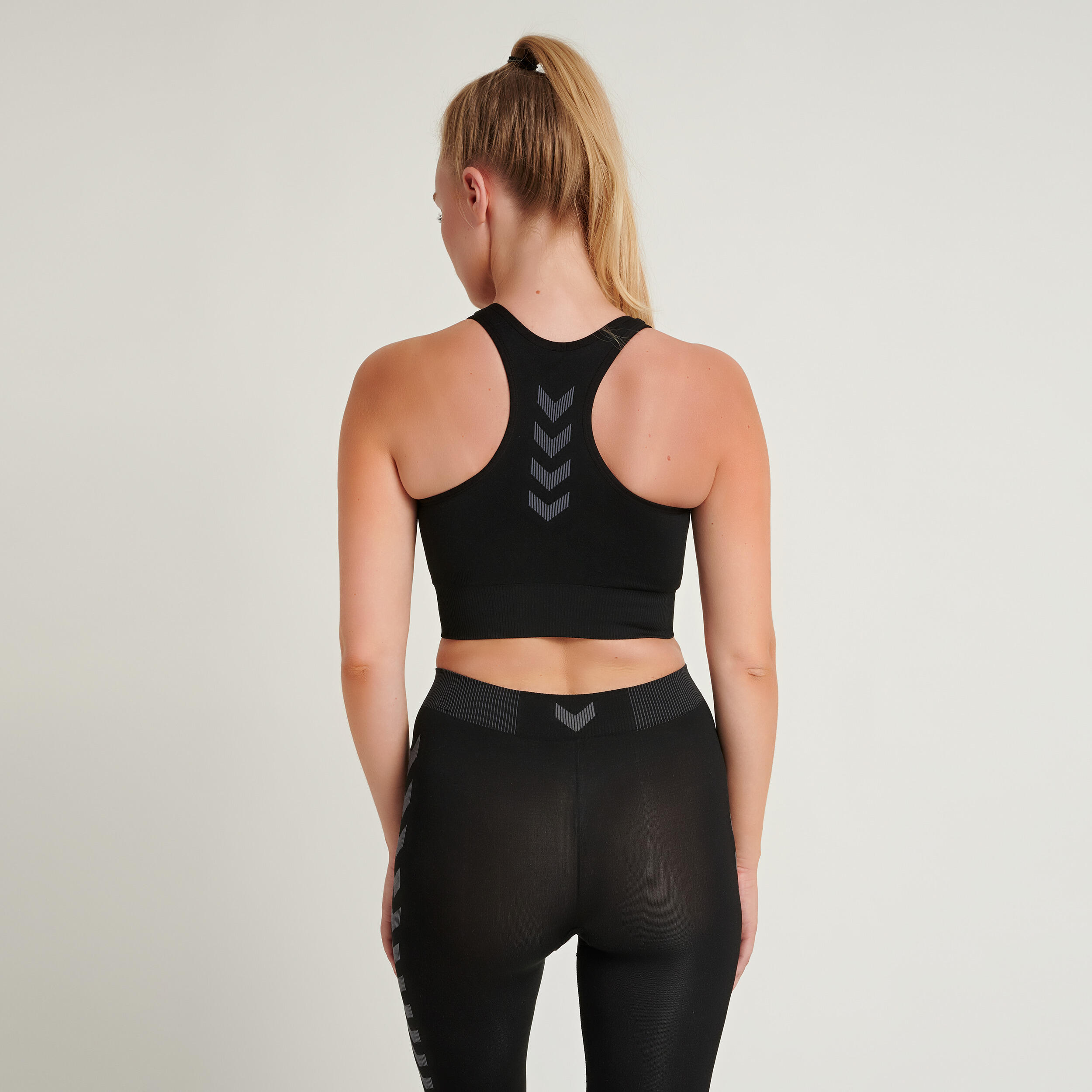 Top Hummel First Multideporte Mujer Elástico Sin Costuras Hummel 3/7