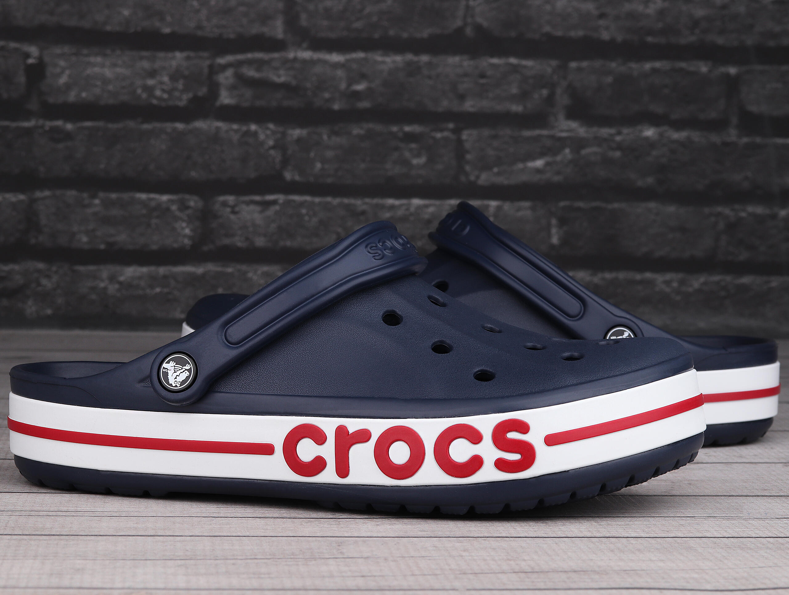 Chodaki klapki sandały sportowe basenowe Crocs CROCBAND 2/7