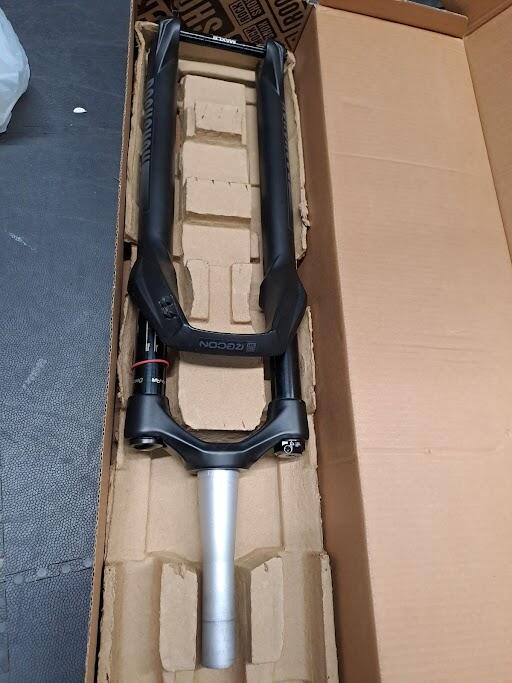 SUSPENSÃO ROCKSHOX RECON AIR 29 - SEGUNDA VIDA: MUITO BOM ESTADO 2/3