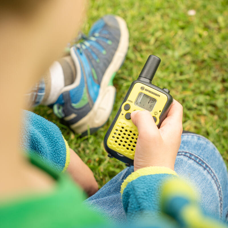 Les talkies-walkies BRESSER JUNIOR avec une longue portée jusqu'à 6 km