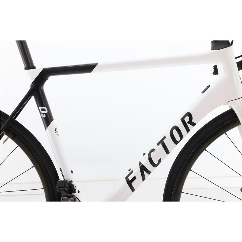 Segunda Vida - Bicicleta carretera Factor O2 Carbono Di2 12V