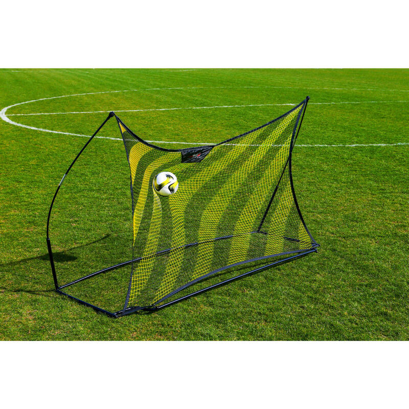 Siatka odbijająca 240 x 150 cm - idealna do gry w piłkę nożną