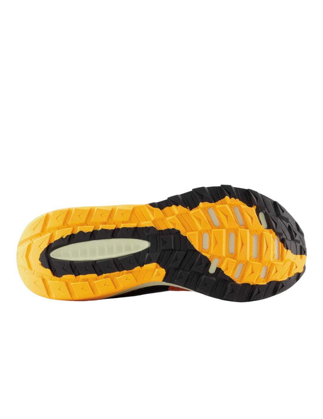 Sneakers per uomo New Balance dynasoft nitrel Multicolore 4/5