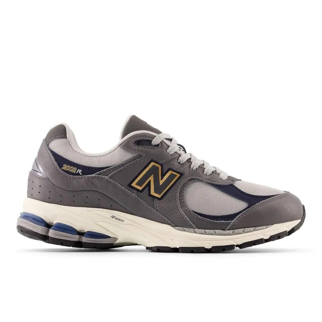 Unisex - Leisure - Shoes - Waterproof, Cushioned - 2002R