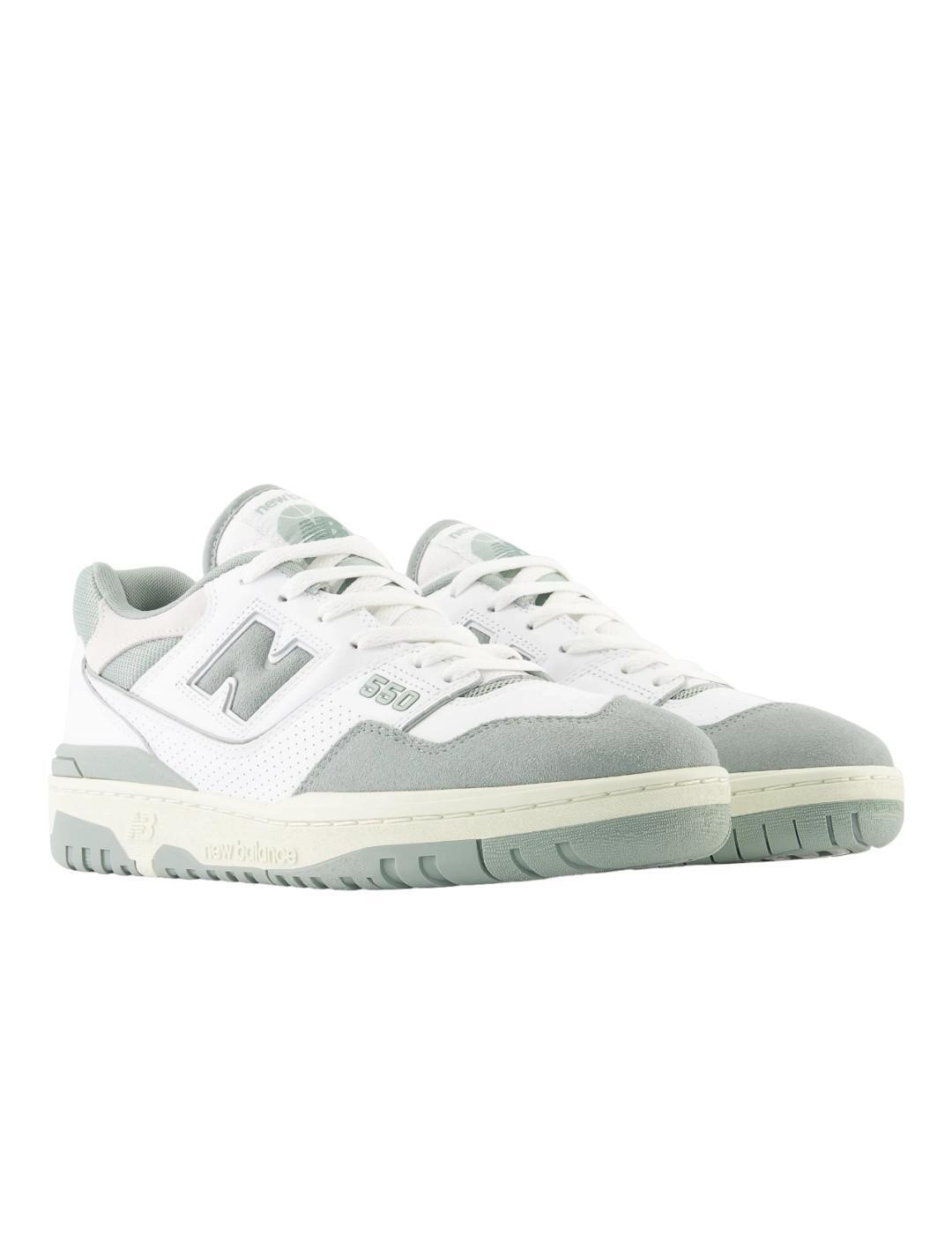 New Balance 550 White Juniper 4/5