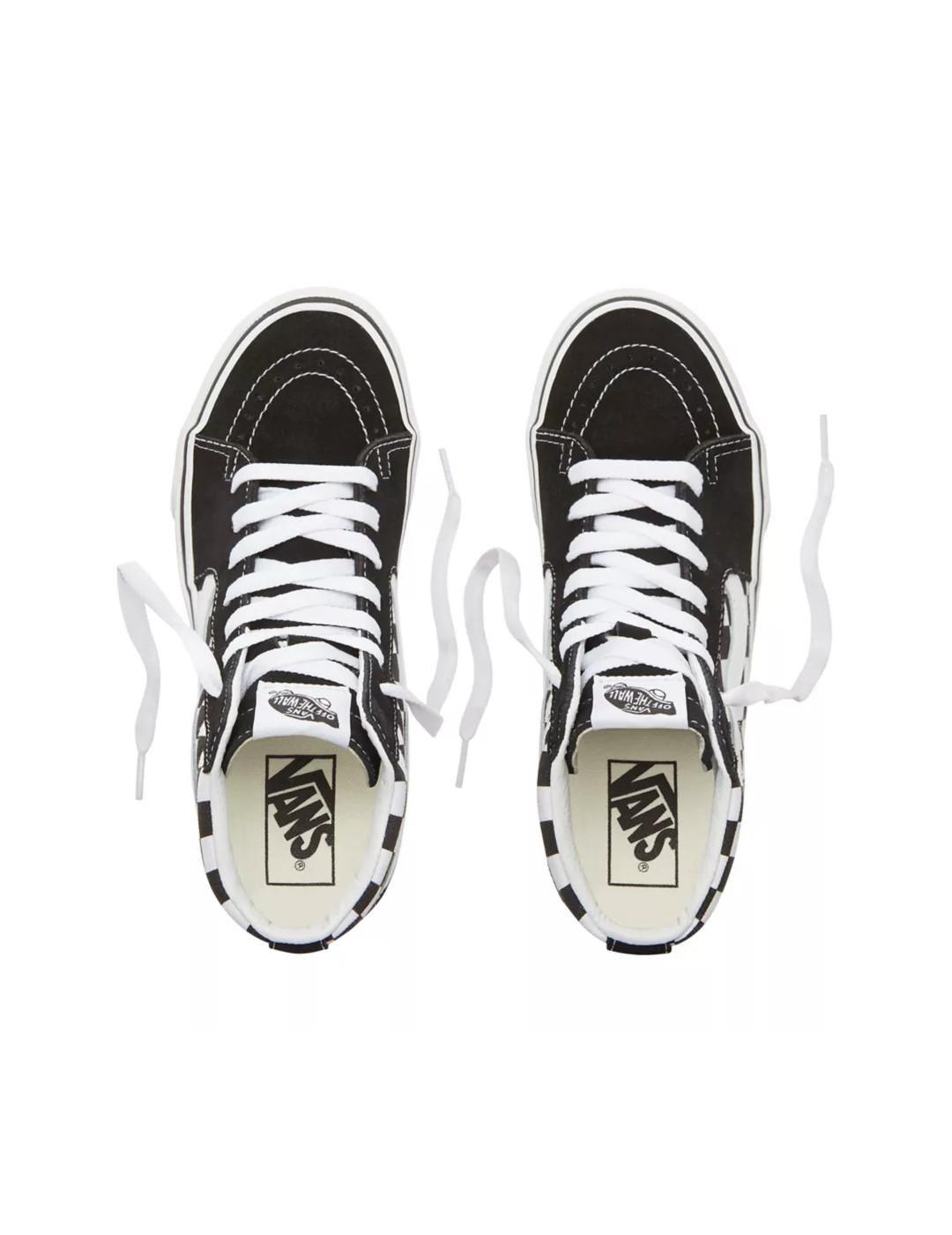 Sk8-Hi Platform 2.0 - Restituiscimi solo la traduzione in italiano di questo. 4/7
