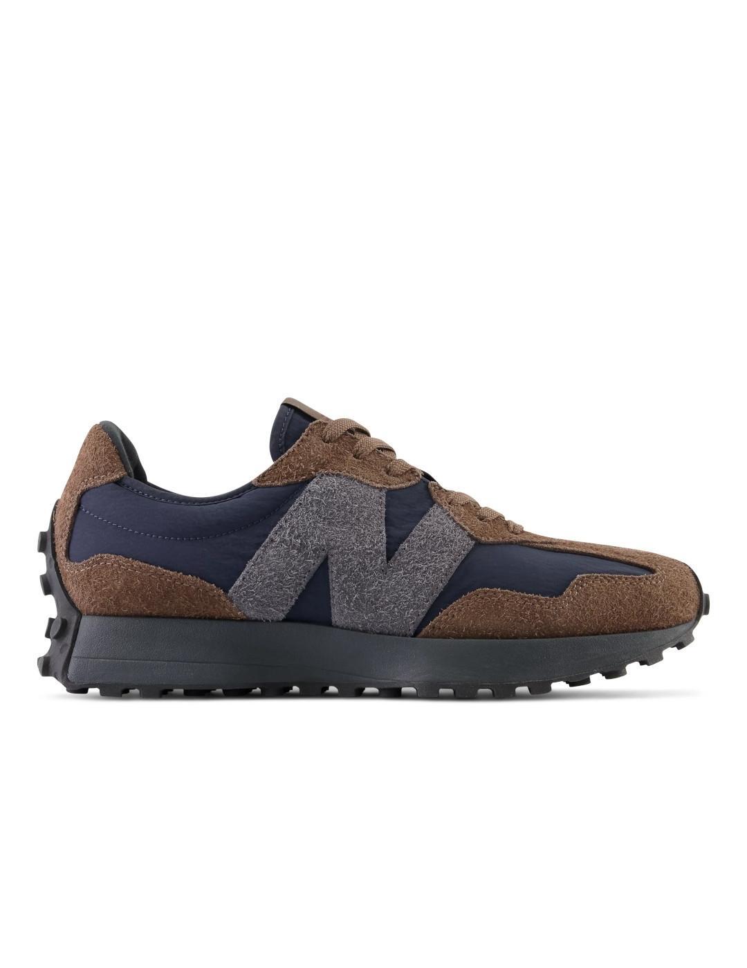 NEW BALANCE picture