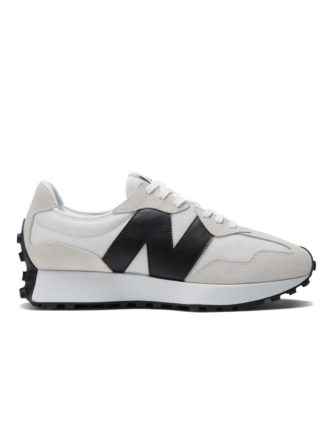 NEW BALANCE picture