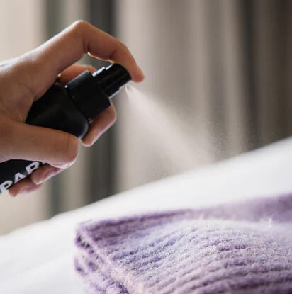 Odświeżacz do ubrań Sneaker LAB Apparel Refresh 125ml spray do ubrań 4/5
